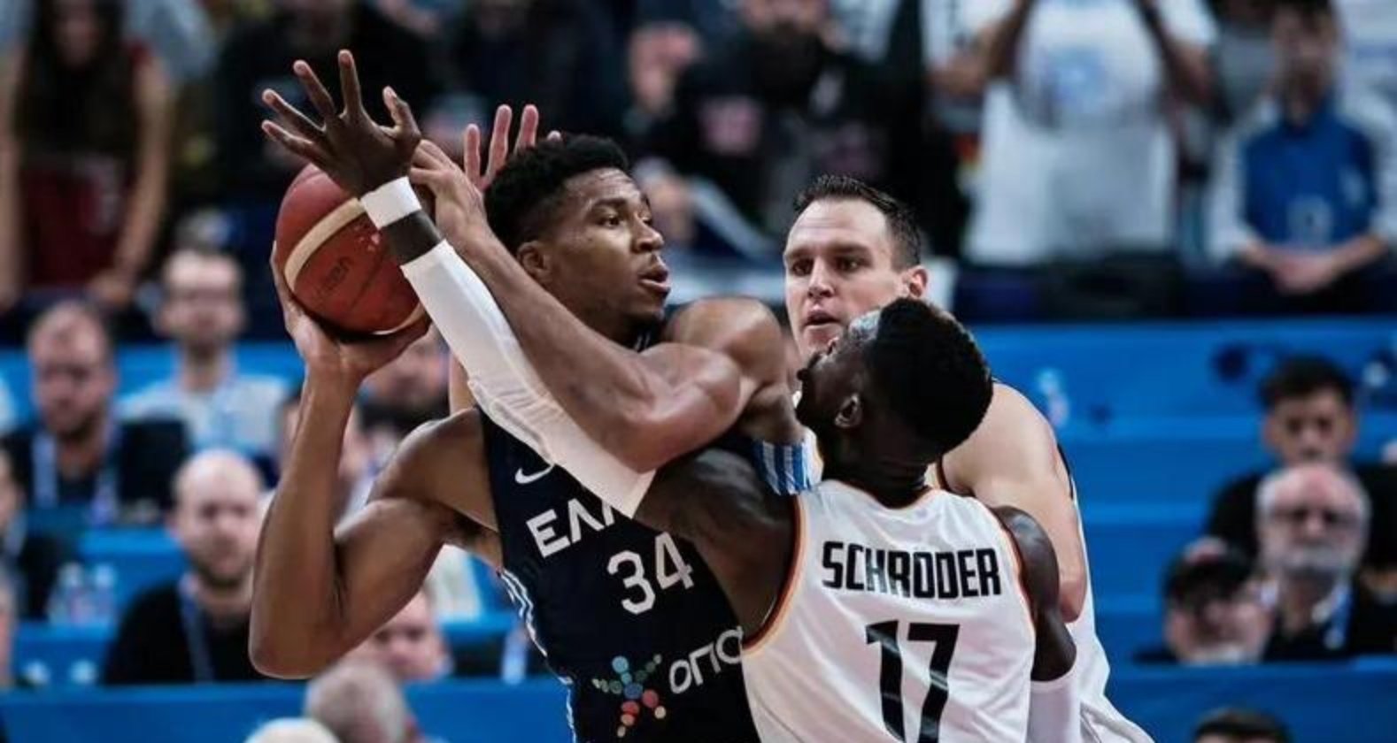 开云下载-墨西哥男篮强势意大利男篮，瓦兰丘纳斯打破历史纪录