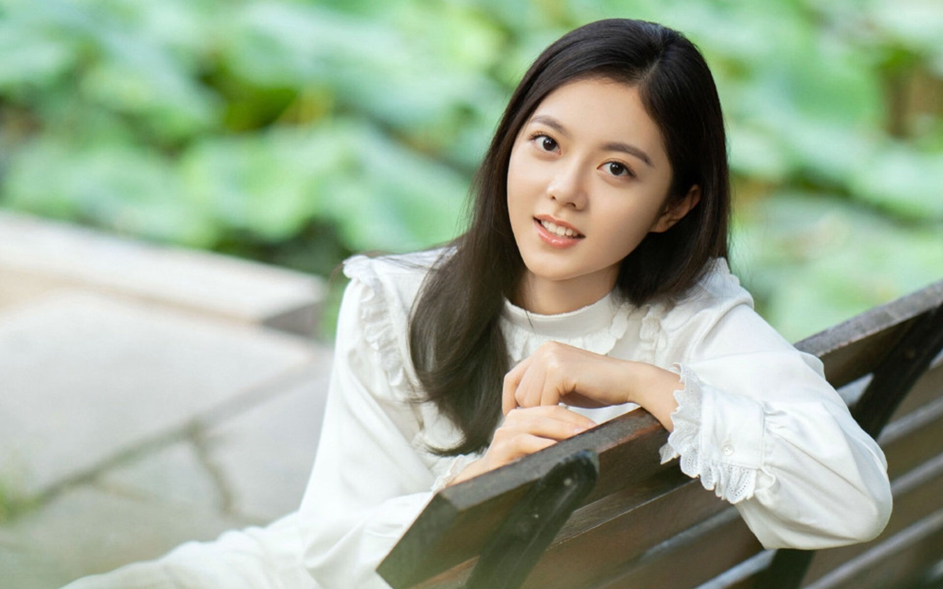 开云APP-教科书般的攻防与团队胜利，伦纳德闪耀之夜，雄鹿力克猛龙