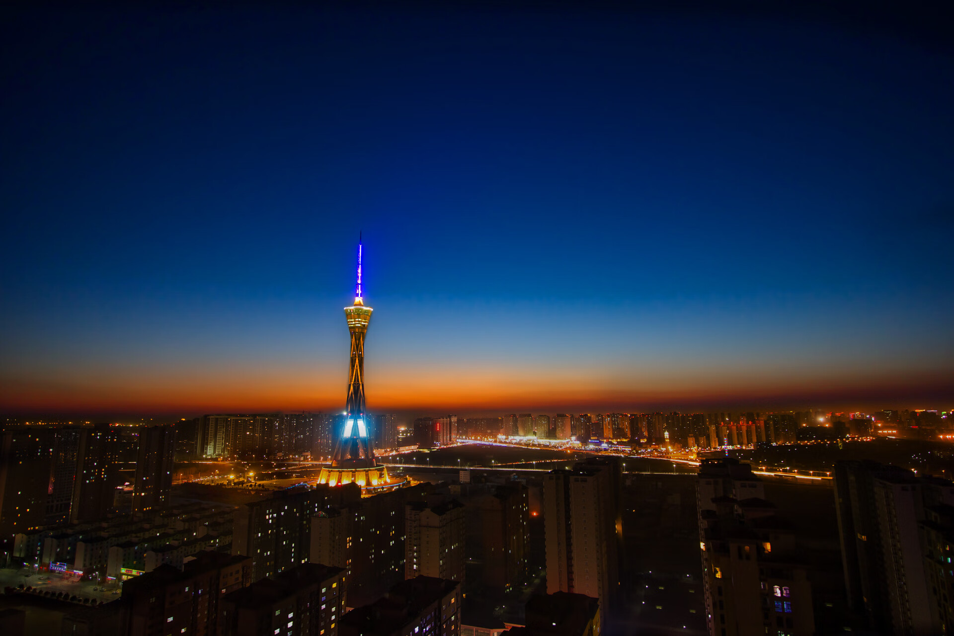 若日尼奥展现巨星价值，几内亚强势拿下曼联，一场技术与意志的胜利