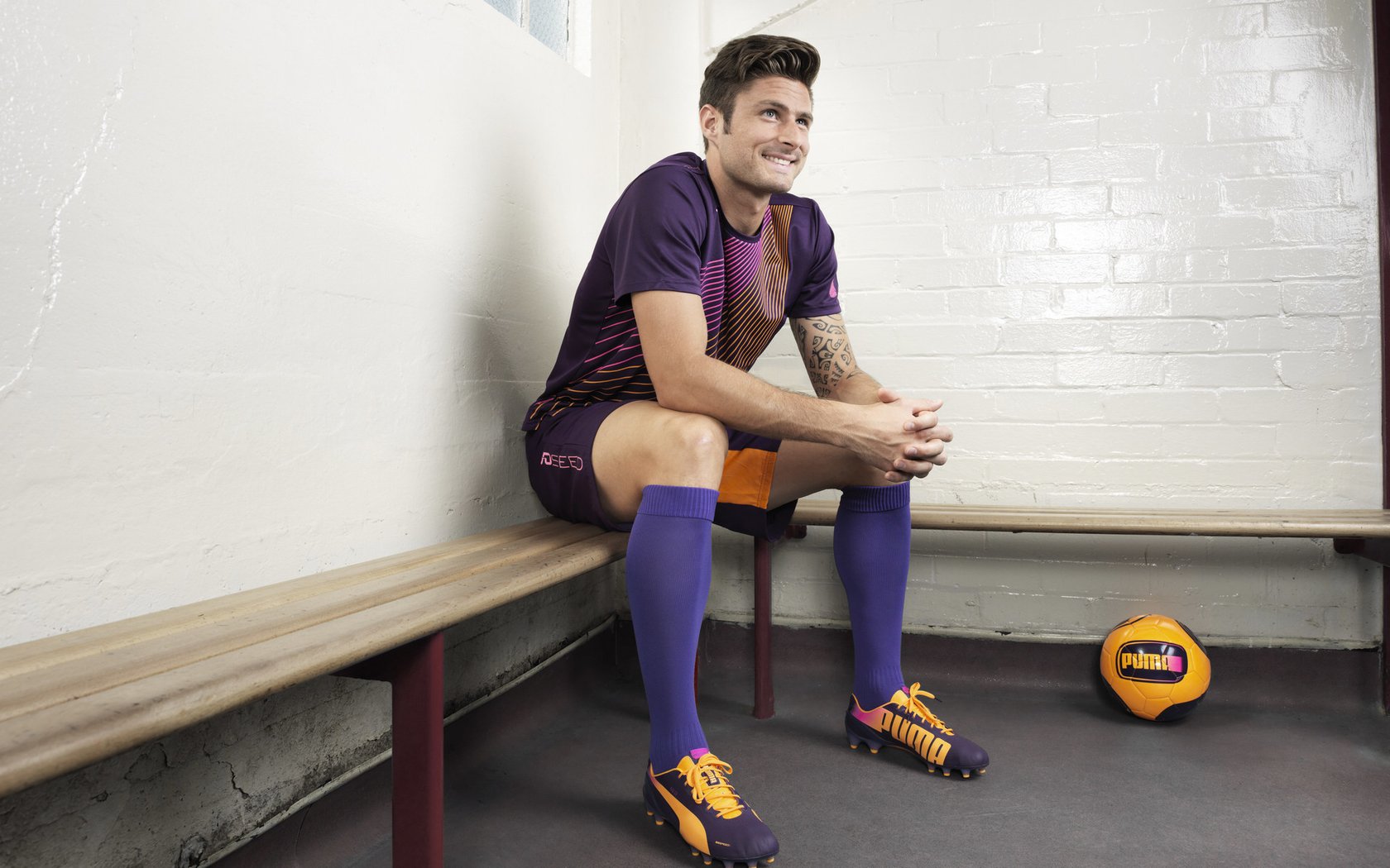 红魔新翼展翅南非，拉什福德关键一击改写欧战格局